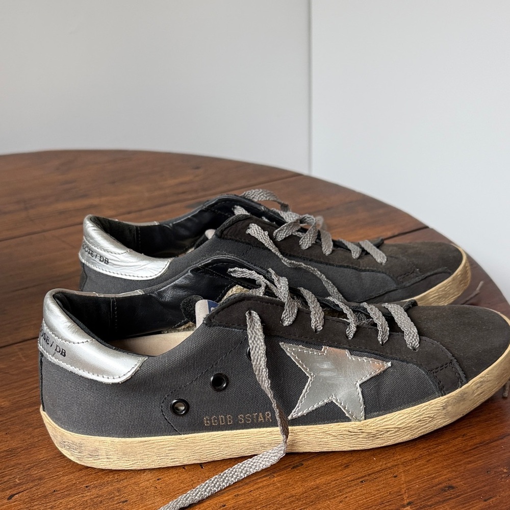 Authentic Golden Goose Black and Silver Sneakers like new - Picture 8 of 9